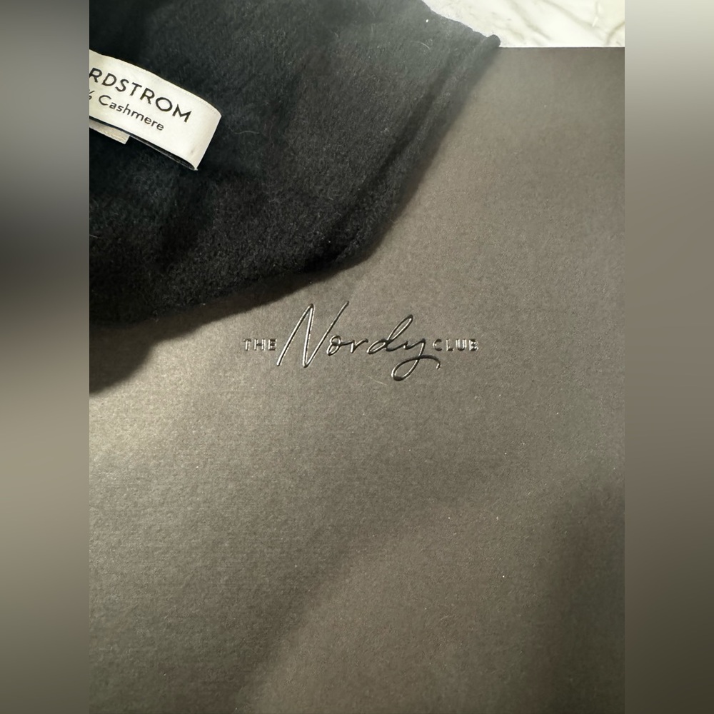 Nordstrom 100% cashmere black scarf - Picture 9 of 9